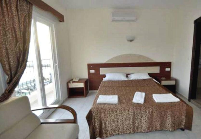 Ado Beach Hotel Turgutreis Exterior photo